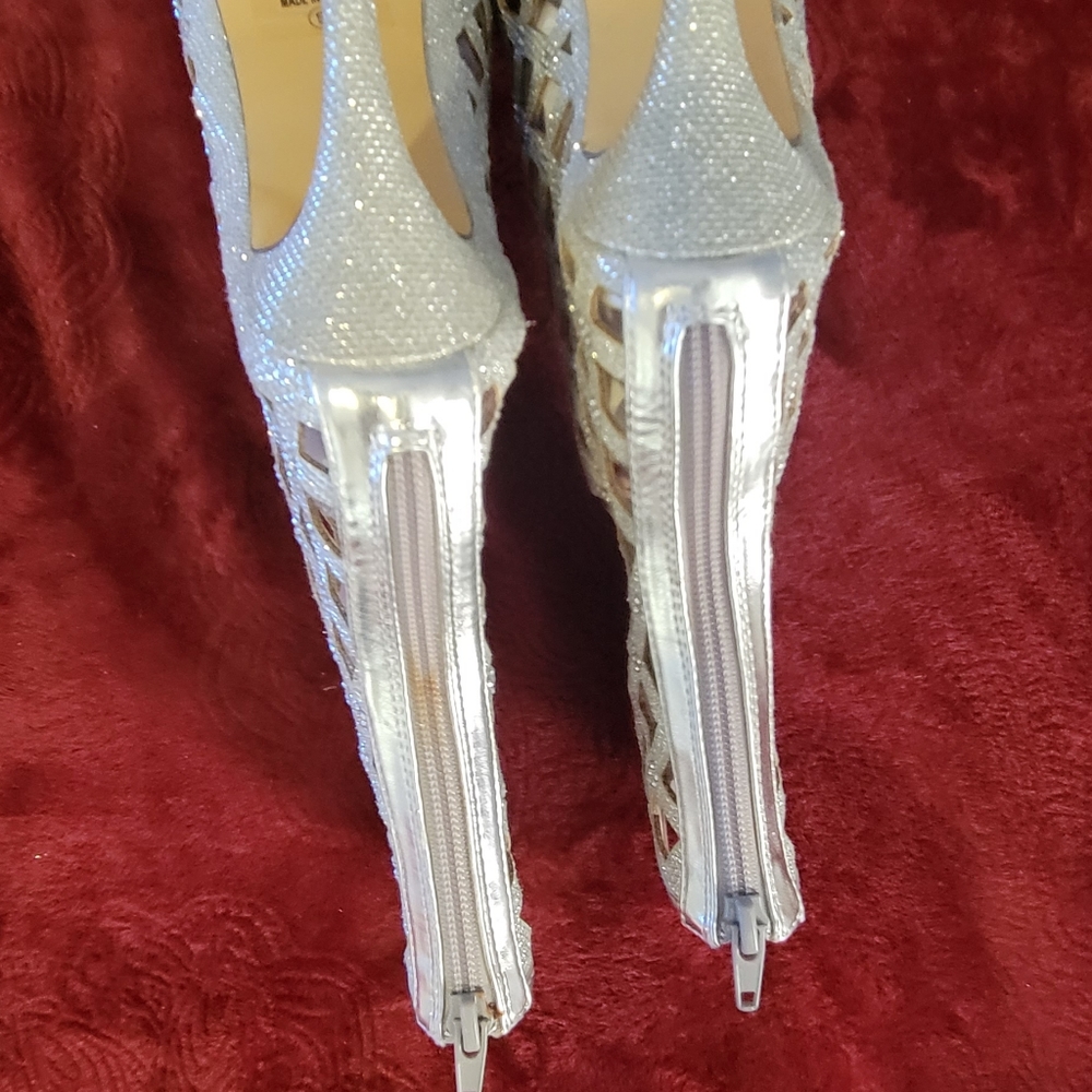CELESTE HEELS SILVER STILLETTO SZ9 - Picture 7 of 13